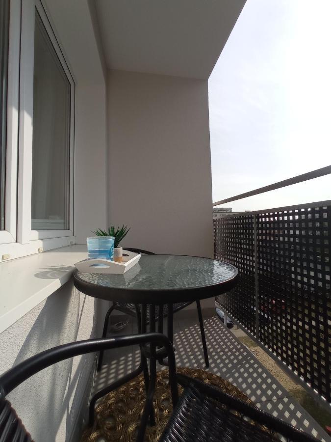 Wera - Klimatyczny Apartament 300 M Od Plazy Brzezno - Azw Гданьск Экстерьер фото